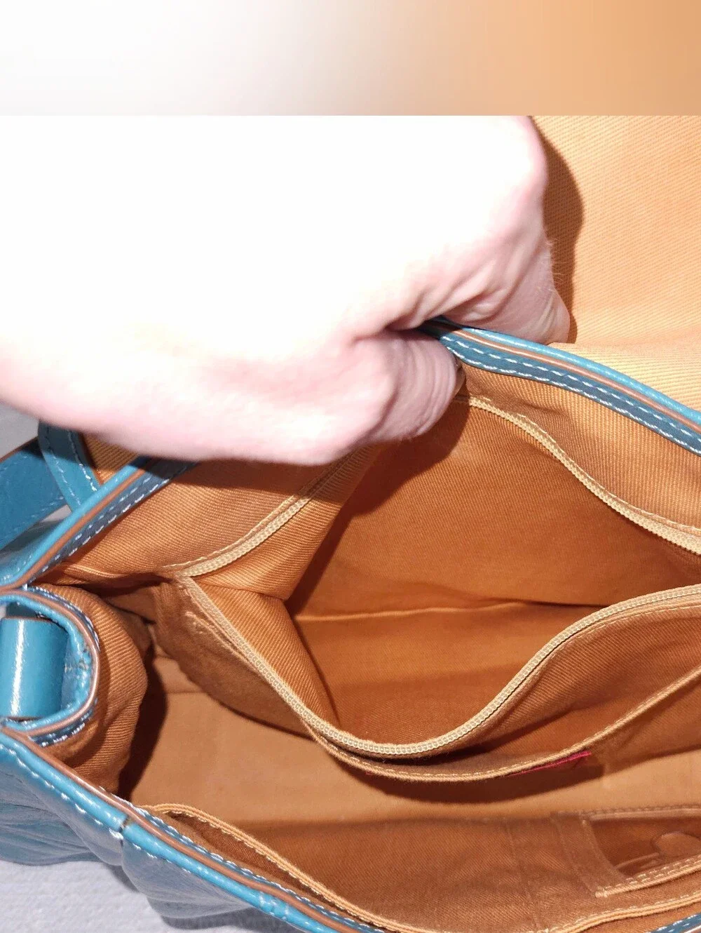 HOBO Catarina Shoulder Bag Turquoise Leather Purse